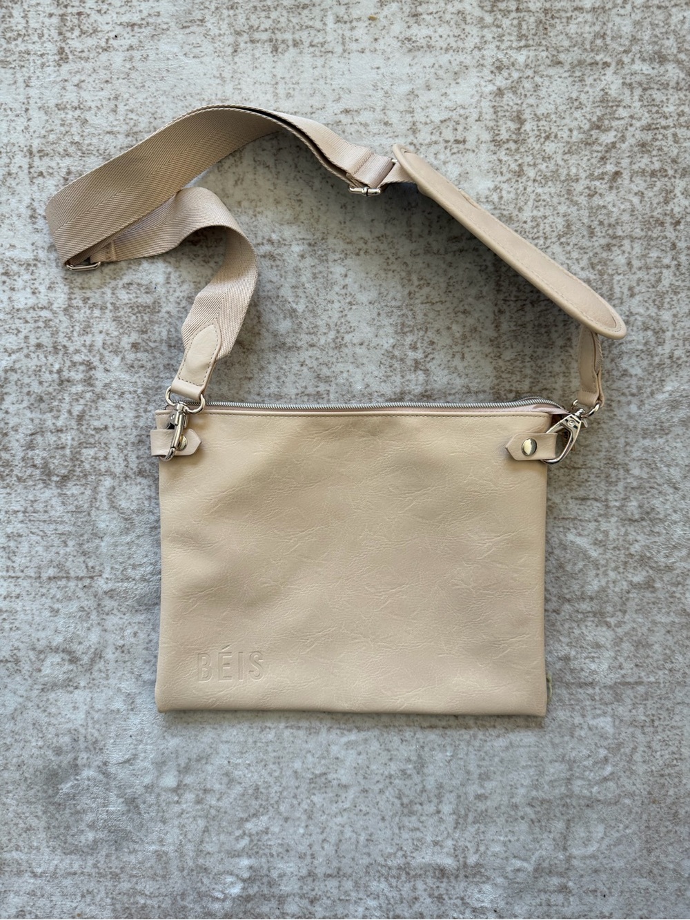 BÉIS Large Pouch Beige Vegan Leather Crossbody Clutch w/ Padded Strap NEW